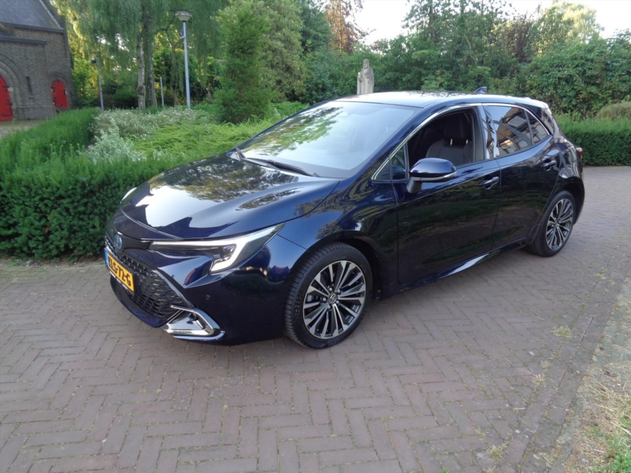 Toyota Corolla - 1.8 Hybrid 140pk CVT Edition bij Toyota specialist - AutoWereld.nl