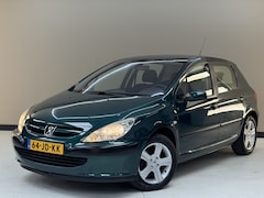 Peugeot 307 - 2.0-16V XS, 136Pk, 2002, Origineel Nederlands, Trekhaak, Climate control, Centrale vergren
