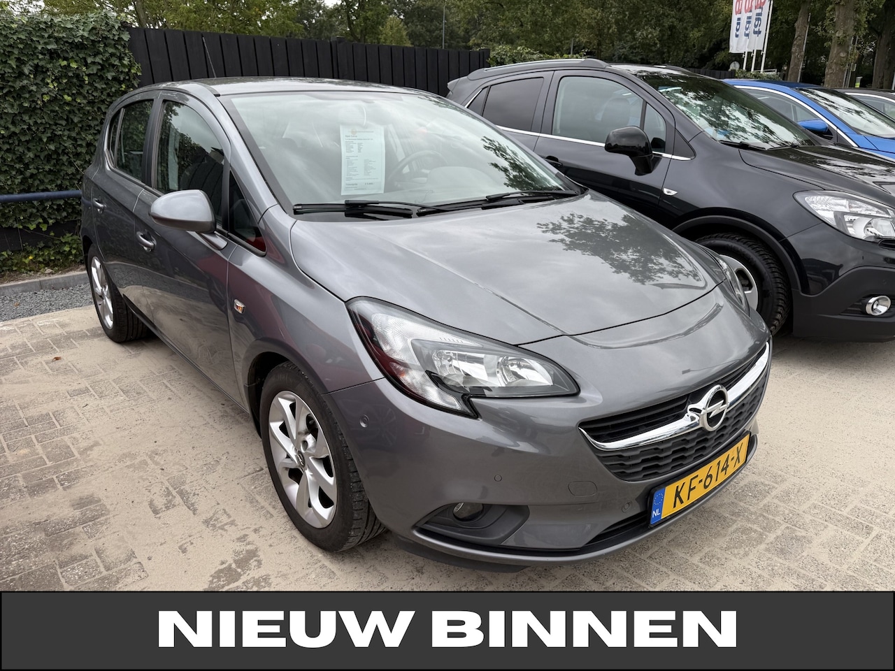 Opel Corsa - 1.4 Automaat Edition Airco/16"LM /Cruise/PDC/CarPlay - AutoWereld.nl