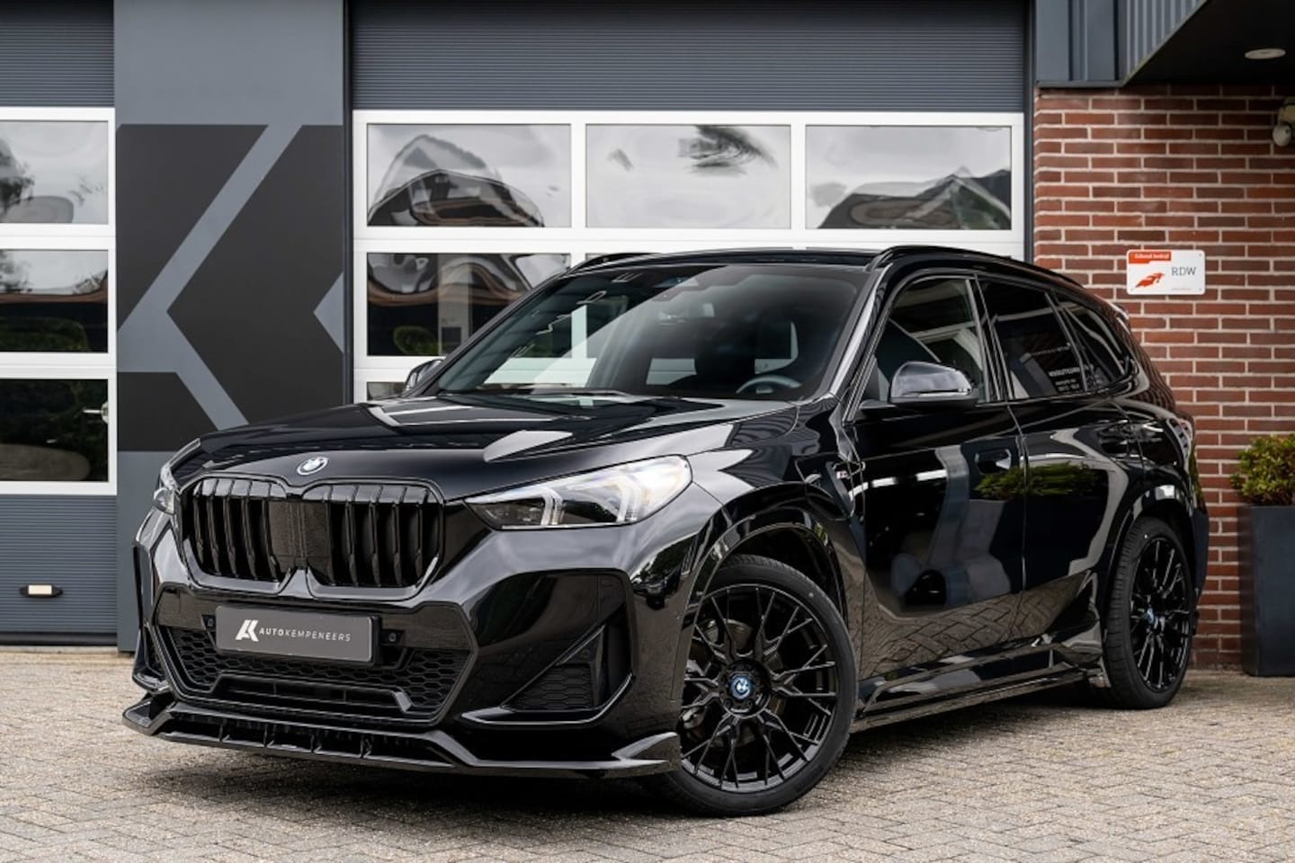 BMW X1 - xDrive25e M Sport | Driving Ass. + | Maxton | 20' Inch | Camera | Adaptief M-Onderstel | S - AutoWereld.nl