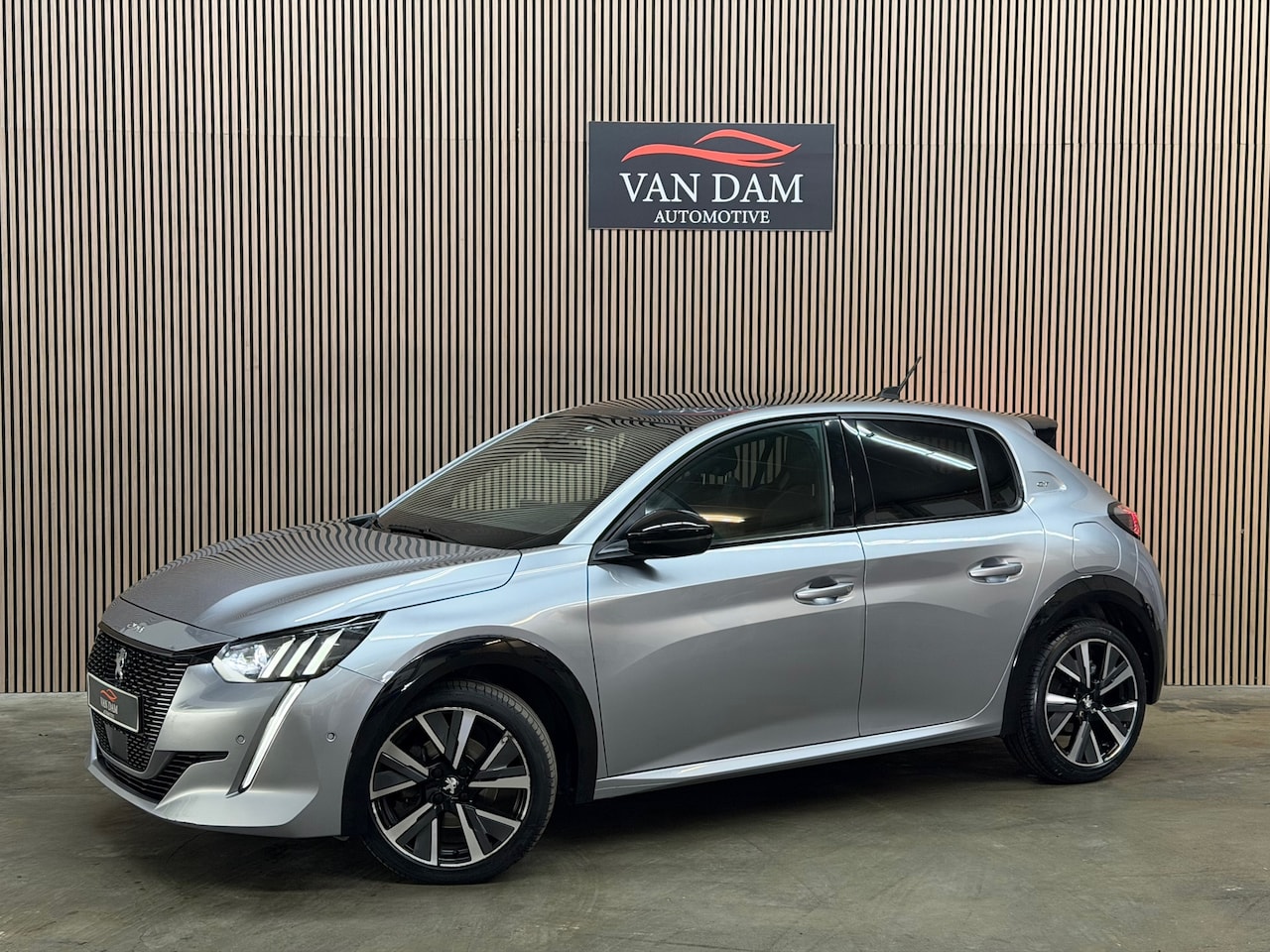 Peugeot 208 - 1.2 PureTech GT-Line 2021 LED PANO CAMERA - AutoWereld.nl