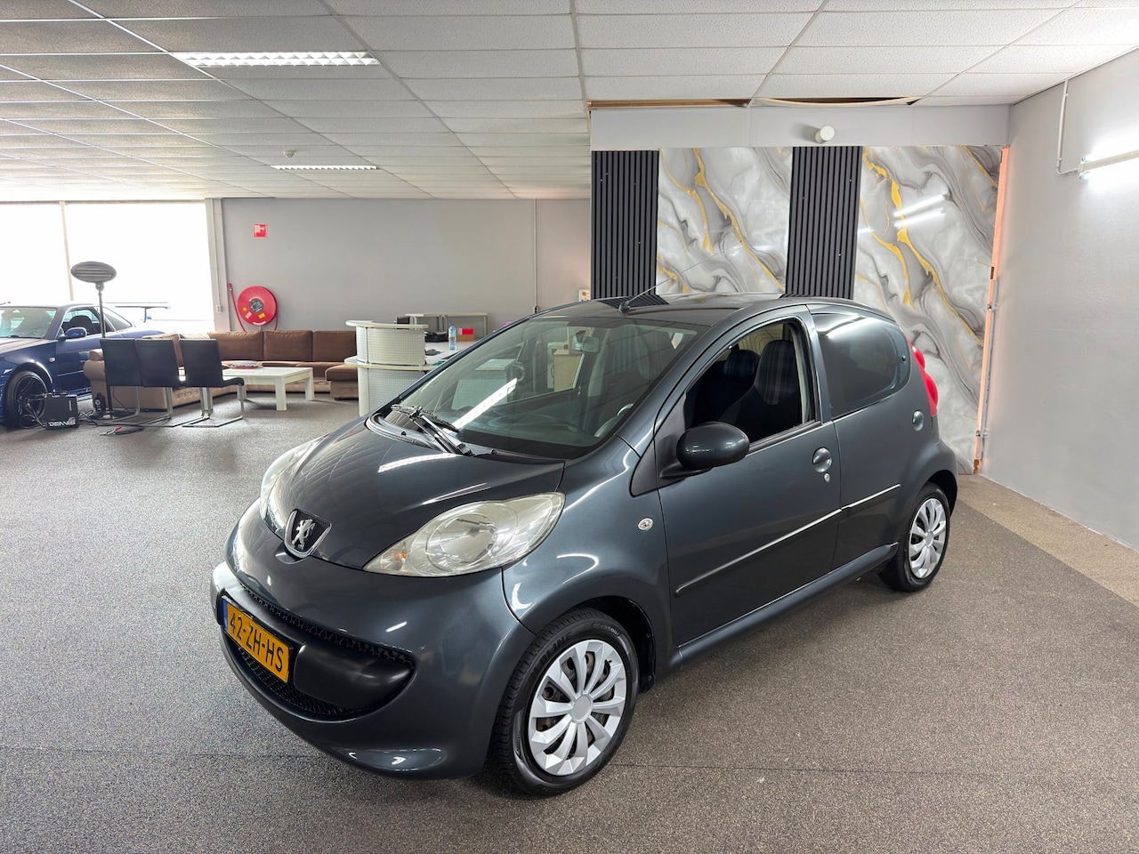 Peugeot 107 - 1.0-12V XS Urban Automaat,Apk Nieuw,Airco,E-Radio,Bluetooth,N.A.P,5Deurs,Topstaat!! - AutoWereld.nl