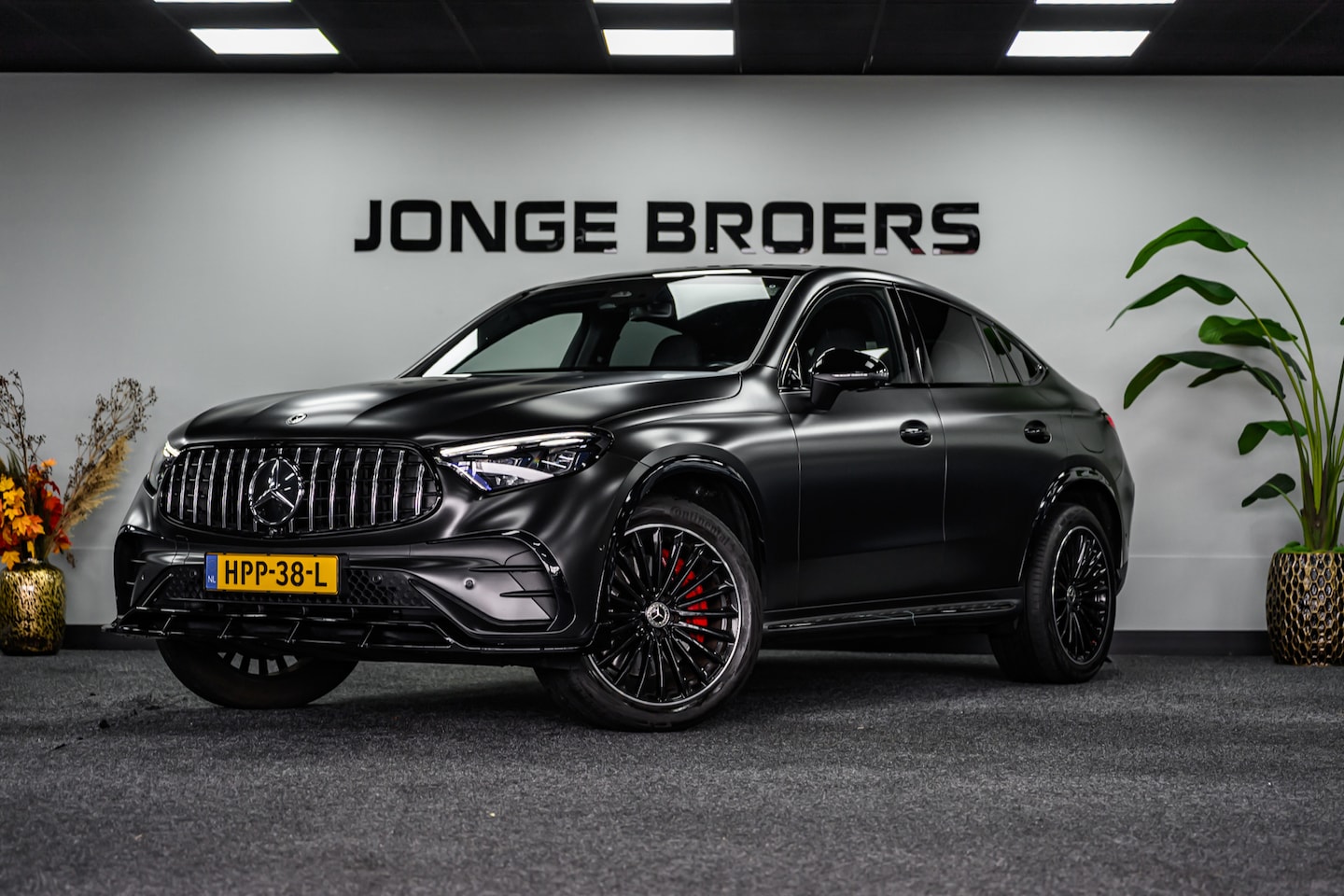 Mercedes-Benz GLC-klasse Coupé - 300e 4MATIC Business Line Pano/360/ACC/Burmester - AutoWereld.nl