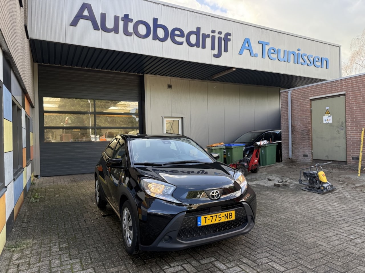 Toyota Aygo X - 1.0 VVT-i MT play 1.0 VVT-i MT Play - AutoWereld.nl
