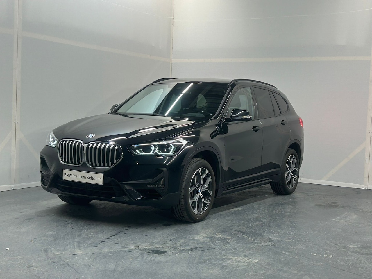 BMW X1 - sDrive20i Business Edition Plus | Trekhaak | - AutoWereld.nl