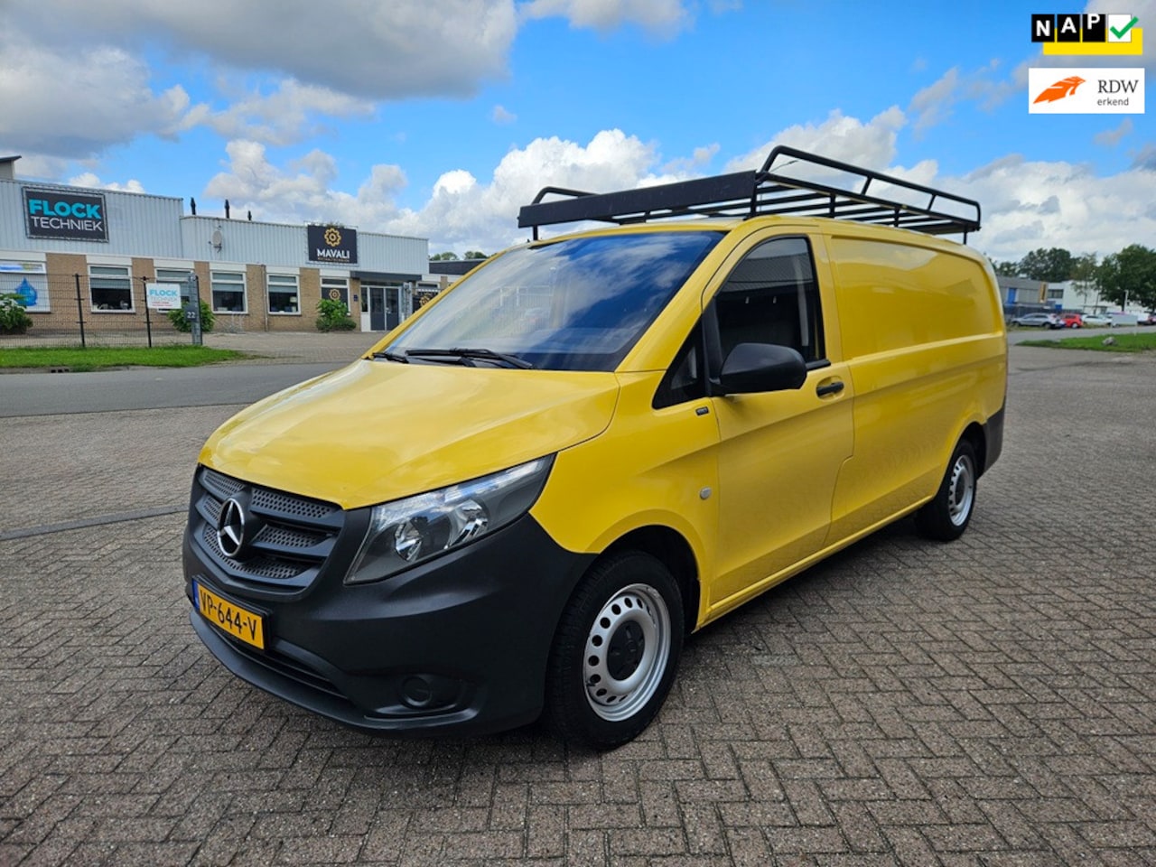 Mercedes-Benz Vito - 111 CDI L2 H2 , 144.781 N.A.P. - AutoWereld.nl