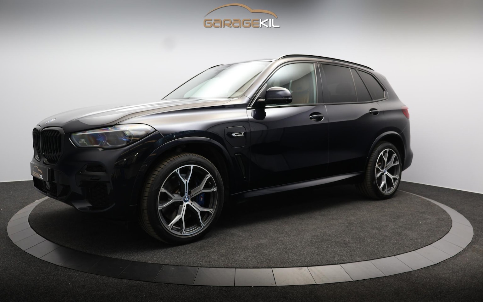 BMW X5 - xDrive45e High Executive M-Sport / Dealeronderh. / Kuipstoelen / Panoramadak / Driving pro - AutoWereld.nl