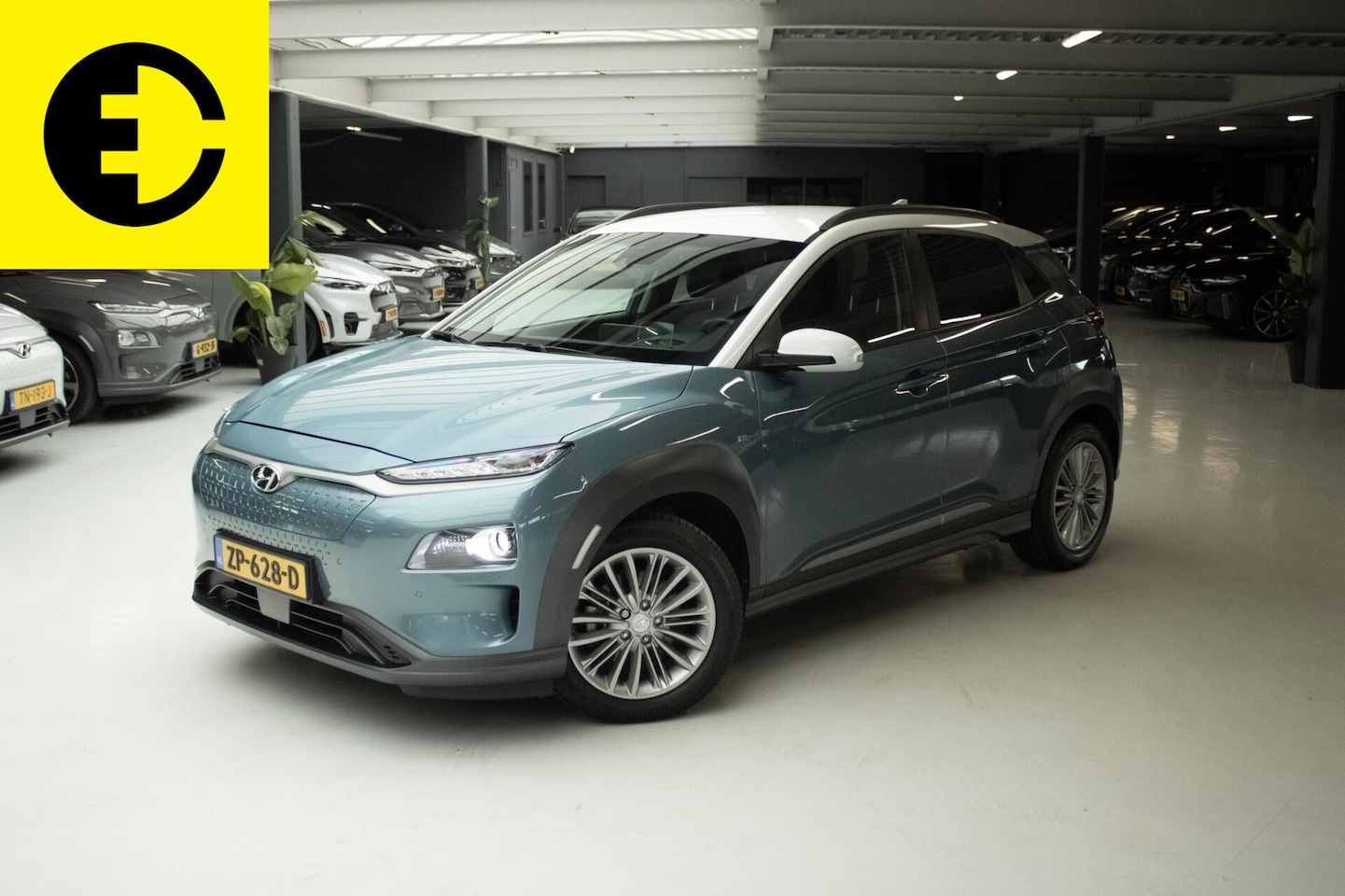 Hyundai Kona Electric - EV Premium 64 kWh | SOH 93% | Stoelverkoeling | HUD - AutoWereld.nl