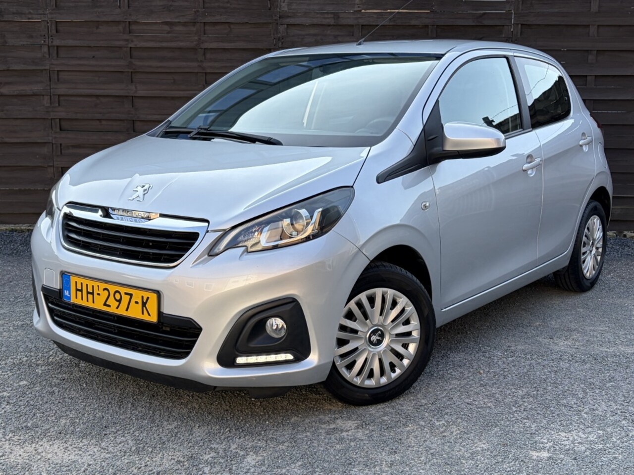 Peugeot 108 - 1.0 e-VTi Active / AIRCO / LED / NAP - AutoWereld.nl