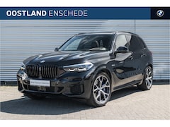 BMW X5 - xDrive45e M Sport Automaat / Trekhaak / Panoramadak / Sportstoelen / Achteruitrijcamera /