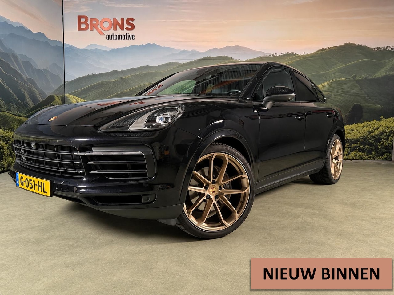 Porsche Cayenne Coupé - 3.0 E-Hybrid luchtvering l trekhaak l Pano l - AutoWereld.nl
