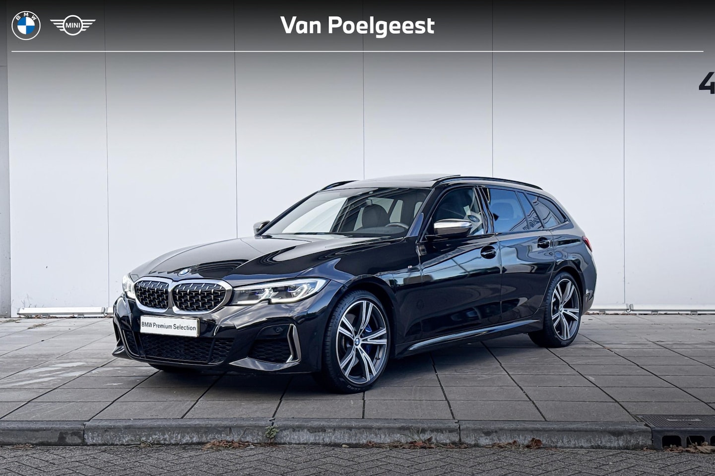 BMW 3-serie Touring - M340i xDrive High Executive Individual / Adaptief M onderstel / Harman Kardon / Glazen Pa - AutoWereld.nl