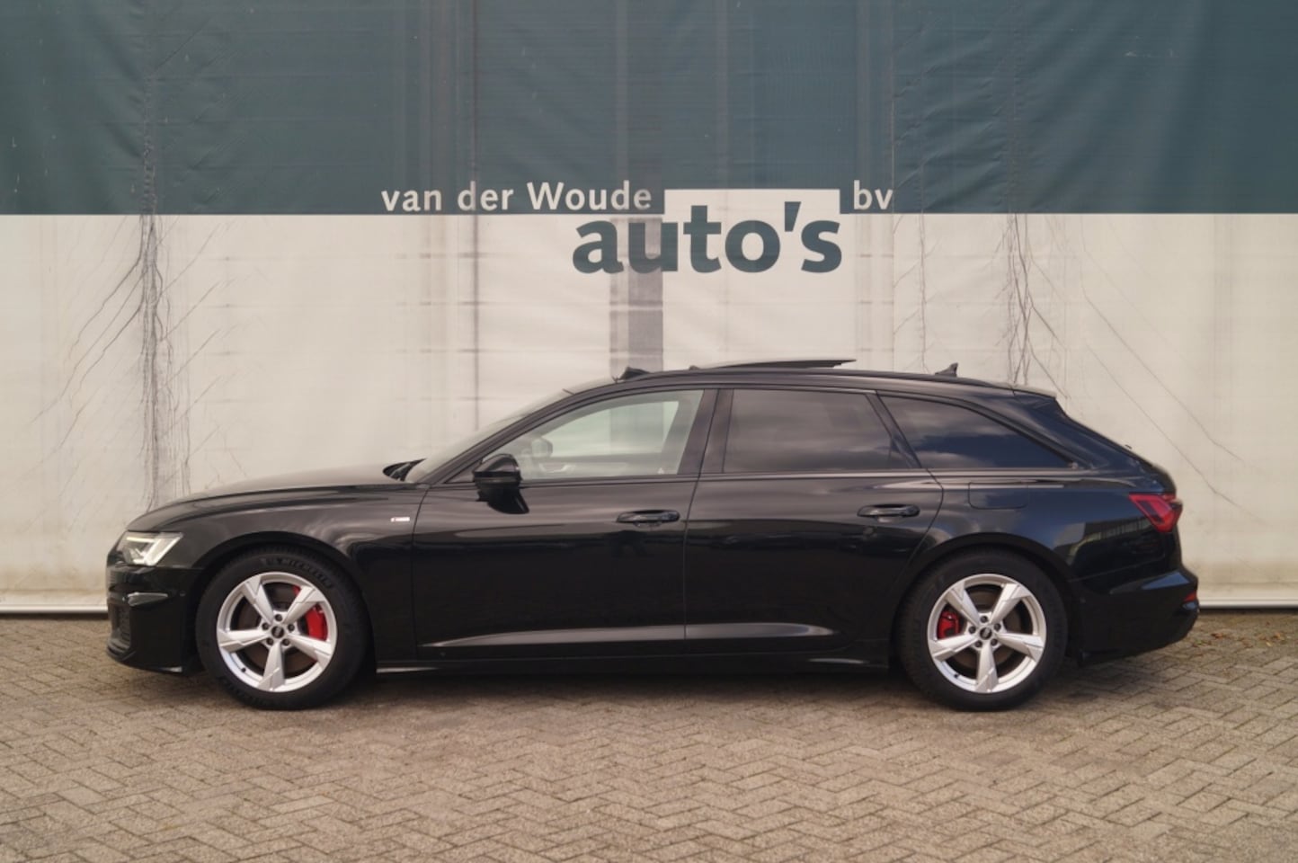 Audi A6 Avant - 55 TFSI e PHEV Quattro Competition -LEER-PANO-HUD- - AutoWereld.nl