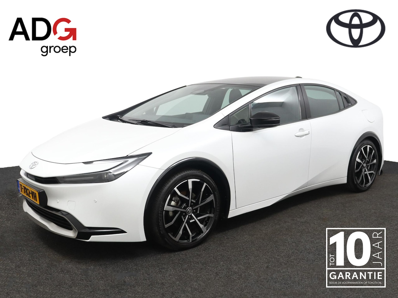 Toyota Prius - 2.0 Plug-in Hybrid 220 Executive | Panoramadak | Dealeronderhouden | Stoelverwarming | 10 - AutoWereld.nl