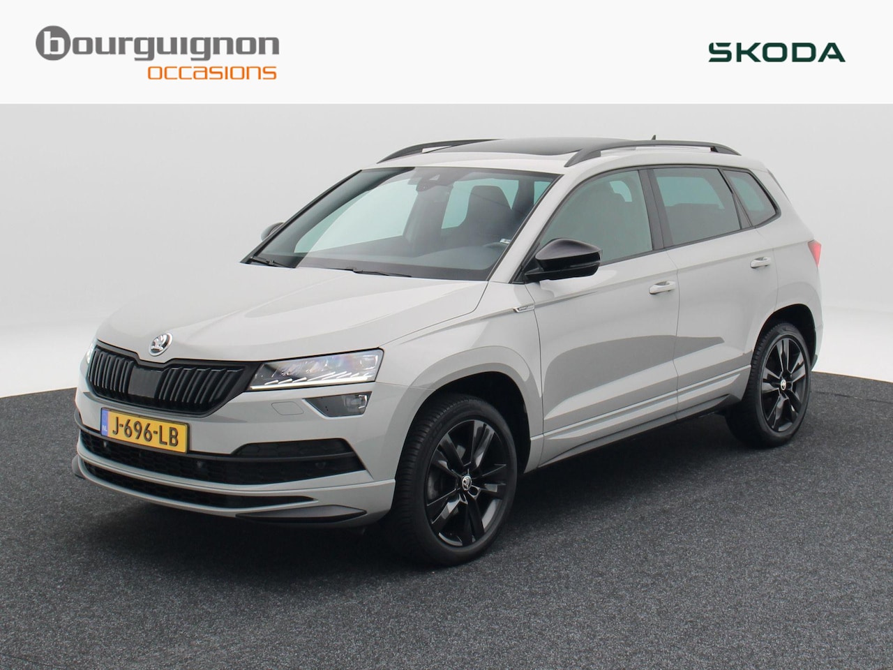 Skoda Karoq - 1.5 TSi 150 Pk Automaat Sportline Business | Trekhaak | Carplay | Canton Audio | Virtual C - AutoWereld.nl