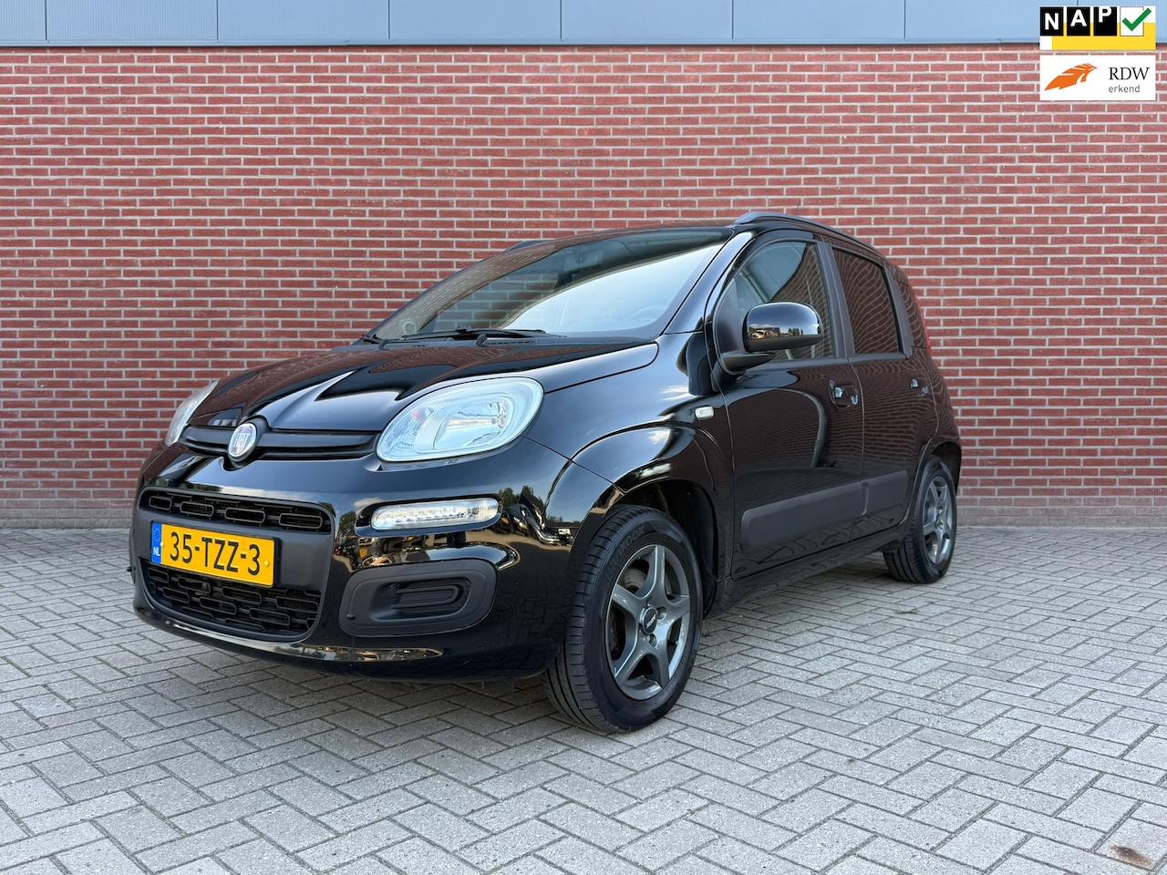 Fiat Panda - 0.9 TwinAir Lounge / Nap / Airco / Elektrische ramen / Radio - AutoWereld.nl
