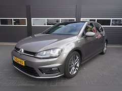 Volkswagen Golf - 1.4 TSI R line Highline Elek.Pano/Trekhaak/Cruise/Camera/Park.sensoren/Navi/Elec.Climate.C