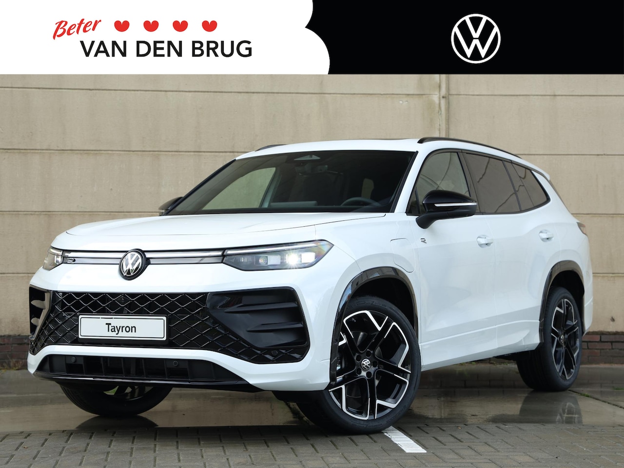Volkswagen Tayron - R-Line Edition 1.5 eHybrid 204 PK | Panoramadak | Trekhaak | Black style | - AutoWereld.nl
