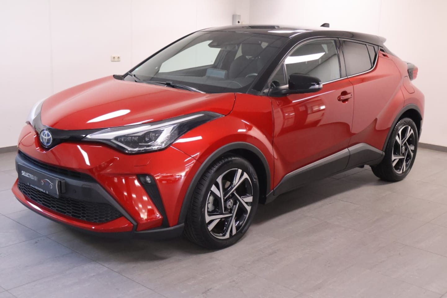 Toyota C-HR - 1.8 Hybrid Bi-Tone 1.8 Hybrid Bi-Tone - AutoWereld.nl
