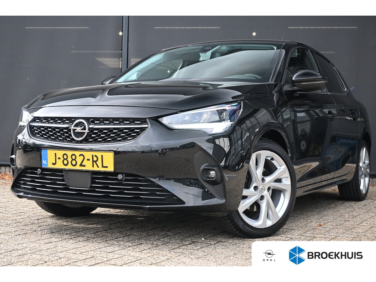 Opel Corsa - 1.2 Elegance 100pk | Dealeronderhouden | Navigatie | Achteruitrijcamera | Stoelverwarming - AutoWereld.nl