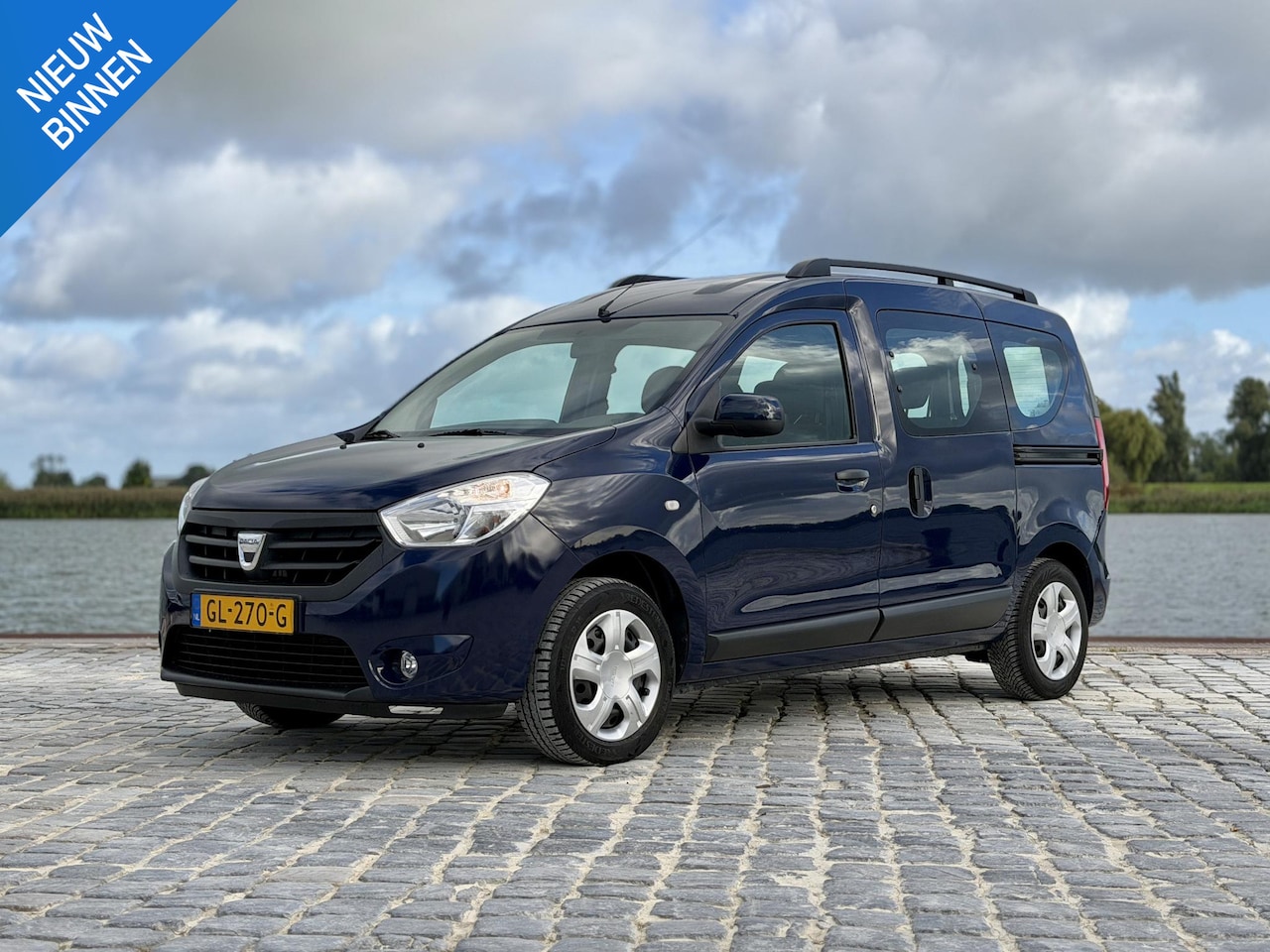 Dacia Dokker - 1.2 TCe Lauréate|Dealer Onderhouden|Navi|Trekhaak - AutoWereld.nl