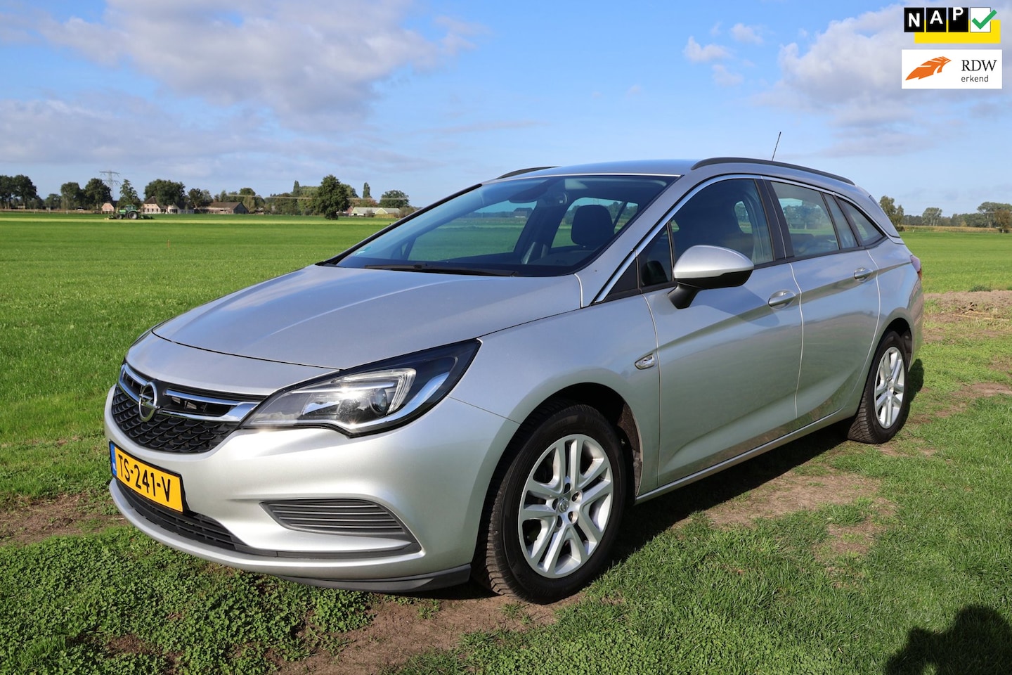 Opel Astra Sports Tourer - 1.0 Turbo Business+|Trekhaak|Carplay|Cruise|NL-auto-NAP|LED - AutoWereld.nl