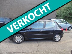 Peugeot 206 - 1.4 Gentry 5 deurs met airco