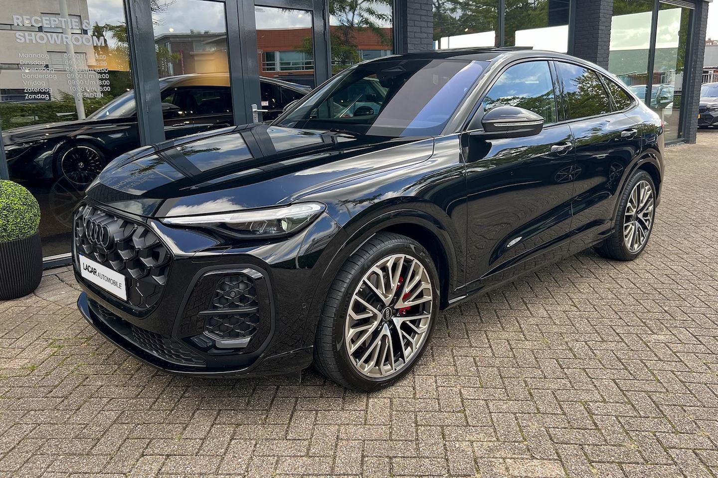 Audi Q5 Sportback - e-hybrid quattro Competition I Luchtvering I PPF - AutoWereld.nl
