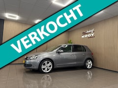 Volkswagen Golf - 1.4 TSI Comfortline * Automaat / Trekhaak / Navigatie / Cruise control / NL Auto