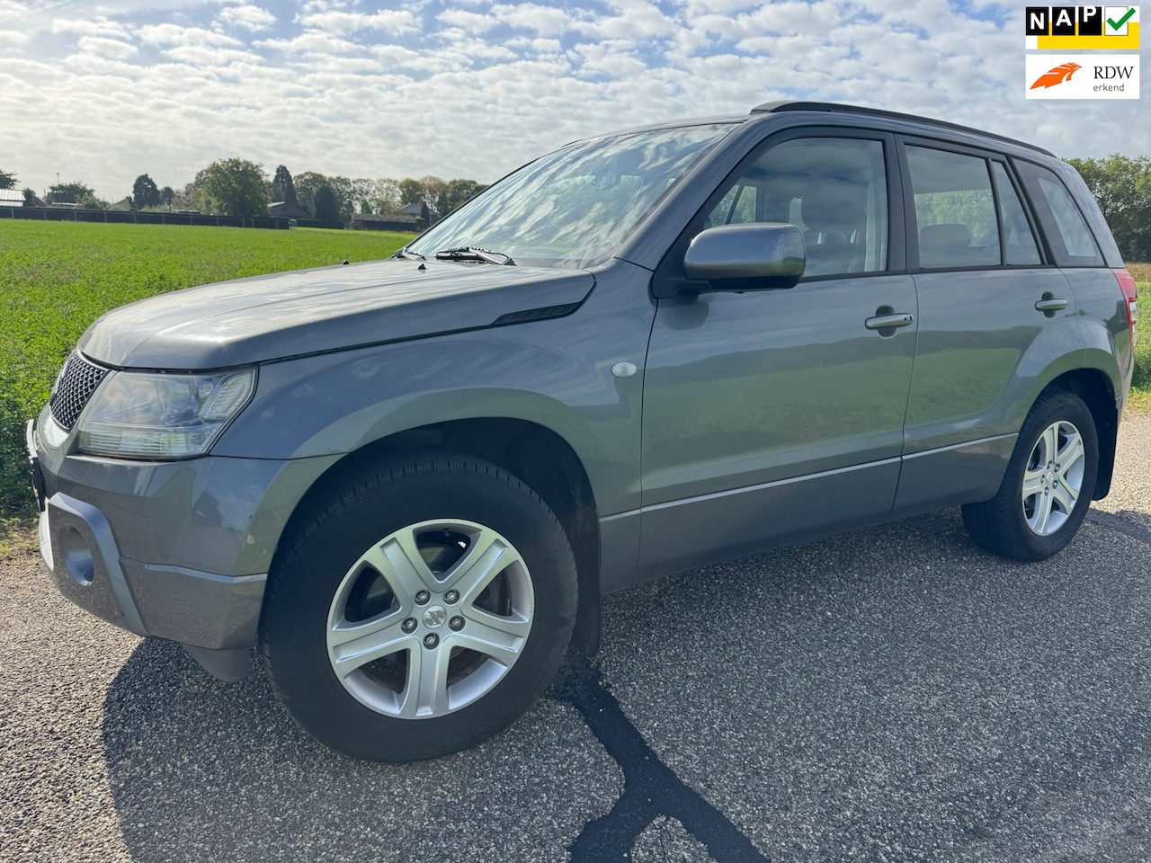 Suzuki Grand Vitara - 2.0-16V Exclusive 2.0-16V Exclusive - AutoWereld.nl