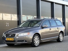 Volvo V70 - V-70 2.4 D5 Leer Clima Navi