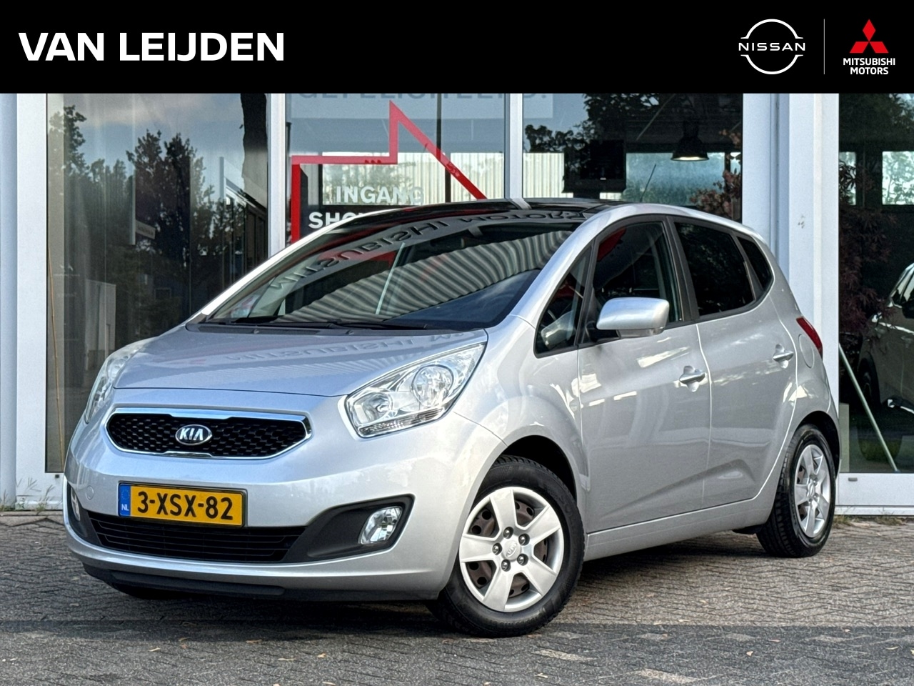 Kia Venga - 1.4 CVVT World Cup Edition | Panoramadak | Navigatie | Camera | Cruise Control - AutoWereld.nl