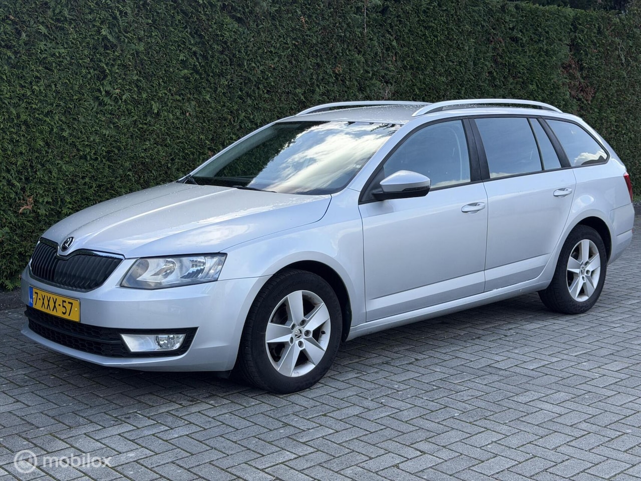 Skoda Octavia Combi - 1.2 TSI Greentech Clima Stoelverwarming - AutoWereld.nl