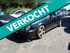 Mercedes-Benz CLK-klasse Coupé - 200 Avantgarde apk 1-3-2027 rijd normaal voor hobbyist zie foto, s