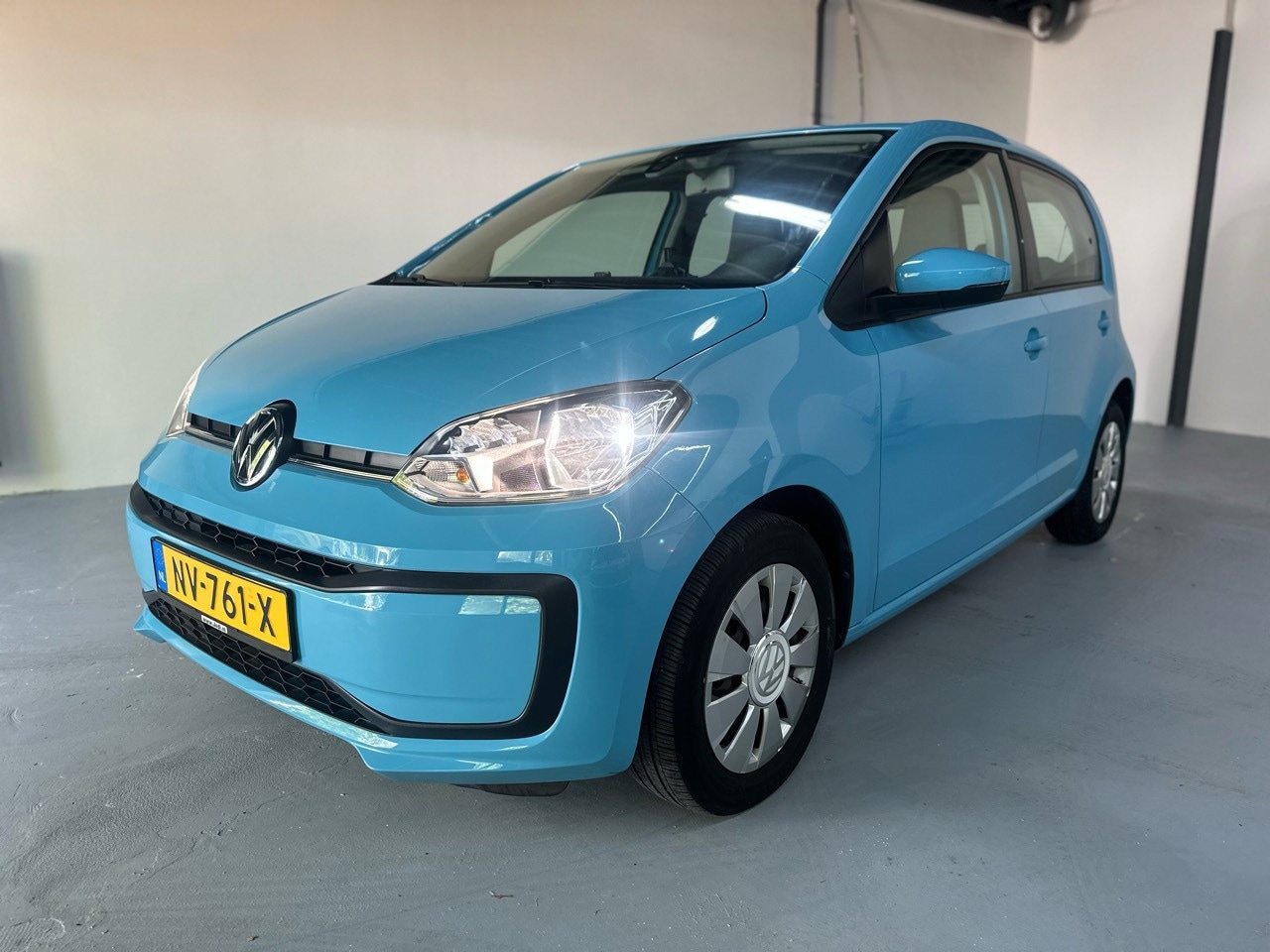 Volkswagen Up! - 1.0 BMT move up! 1.0 BMT move up! - AutoWereld.nl