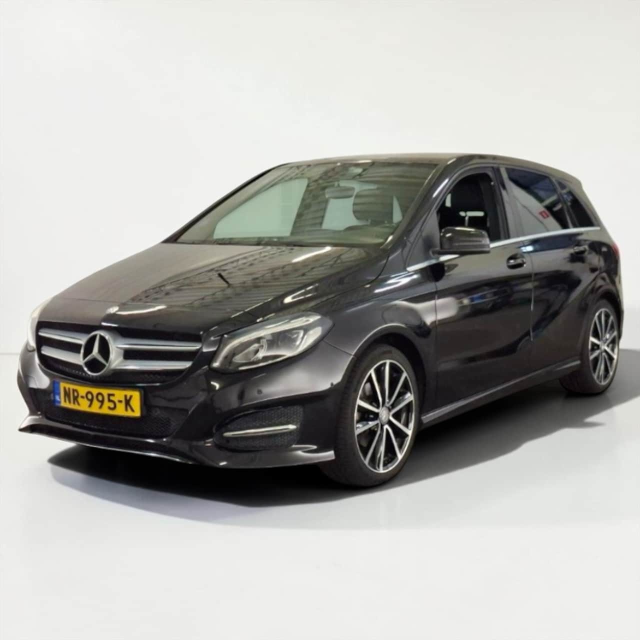 Mercedes-Benz B-klasse - 180 Ambition LED DEALER ONDERHOUDEN - AutoWereld.nl