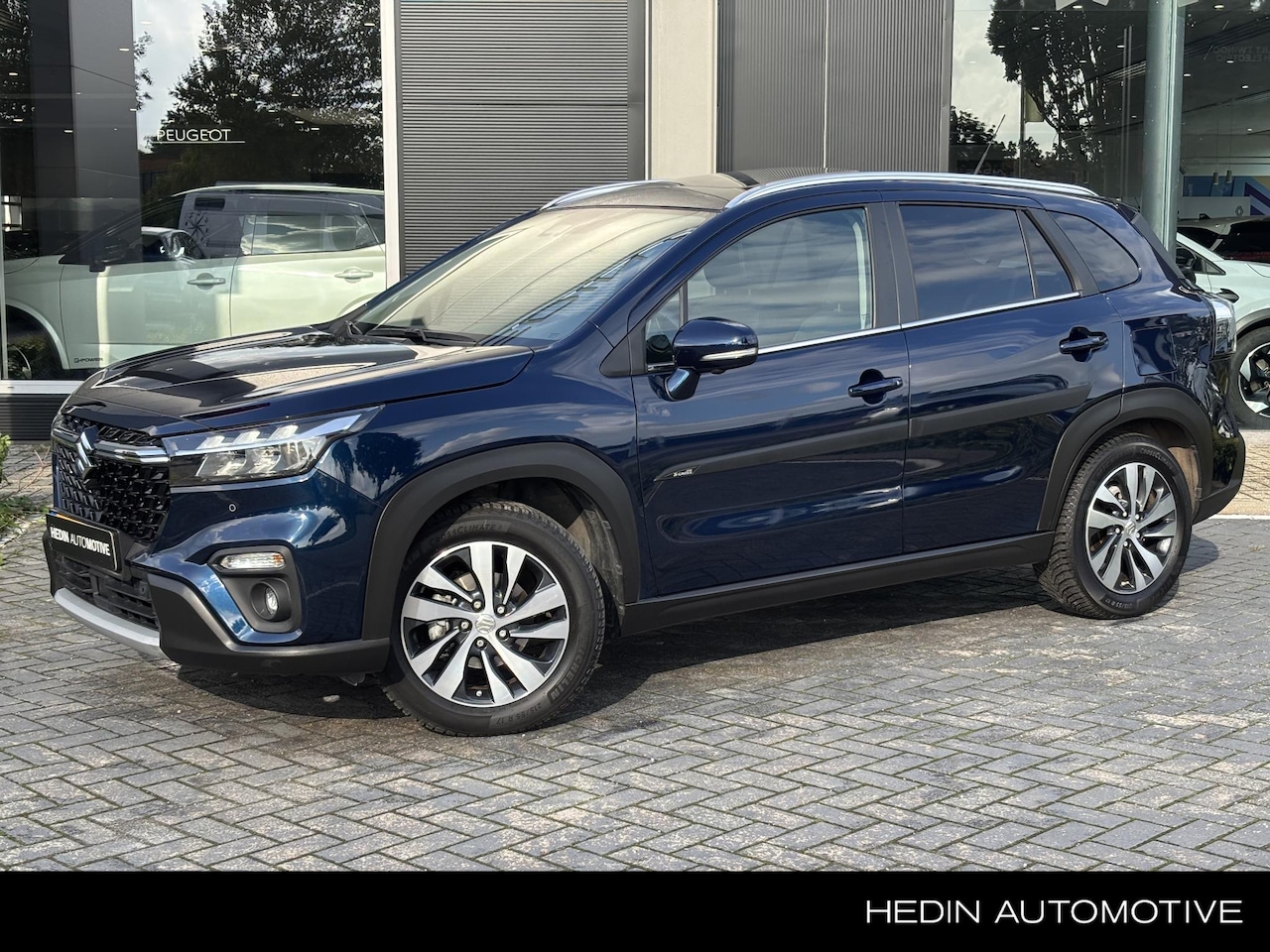 Suzuki S-Cross - 1.5 Hybride 4X4 | Pano | Stoelverw | Keyless - AutoWereld.nl
