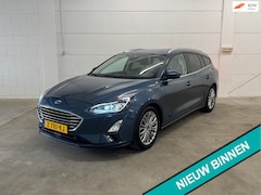 Ford Focus Wagon - 1.0 EcoBoost Titanium Business Trekhaak, Luxe pakket, Vol options, Dealer onderhouden