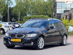 BMW 3-serie Touring - 320i High Executive | Panoramadak | Memory stoelen | Xenon | Trekhaak | Xenon | Onderhoudh