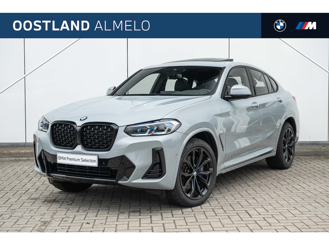 BMW X4 - xDrive30i High Executive M Sport Automaat / Panoramadak / Laserlight / Achteruitrijcamera - AutoWereld.nl