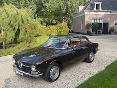 Alfa Romeo GT - 1300 GT Junior 1972 GERESTAUREERD