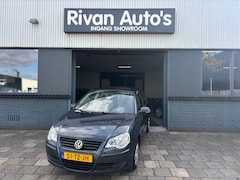 Volkswagen Polo - 1.4-16V OPTIVE