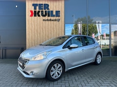 Peugeot 208 - 1.2 VTi Envy / Navi / Parkeersensoren