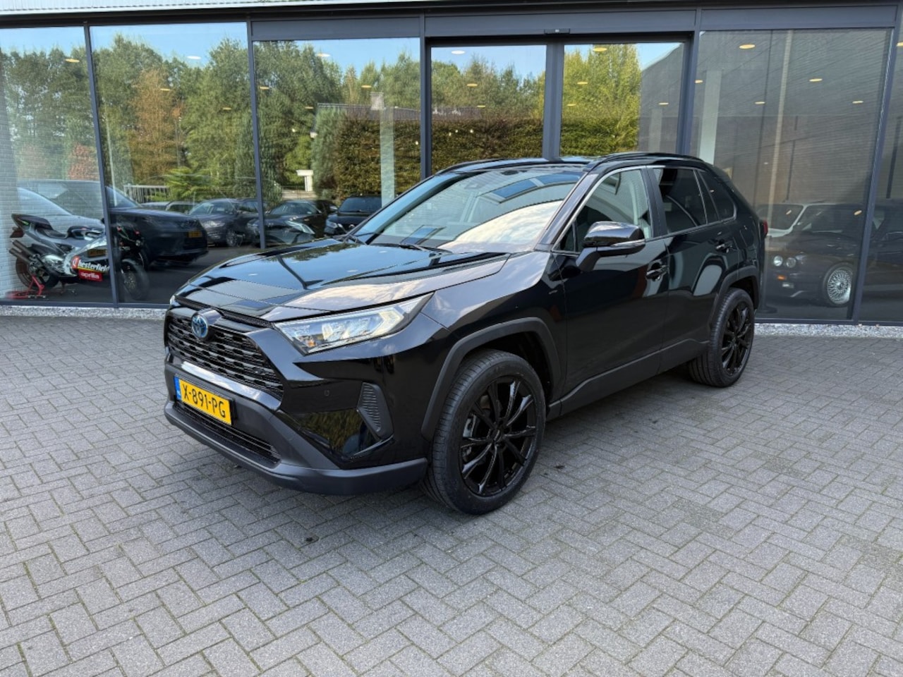 Toyota RAV4 - 2.5 HYBRID,LED,Carplay,Clima,Adapt Cruise,Lane Ass.,1e Eig,Dealer OH,Camera, - AutoWereld.nl