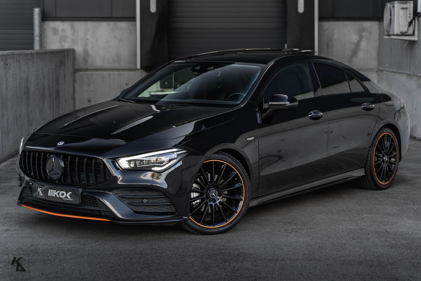 Mercedes-Benz CLA-Klasse - 180 Orange Edition AMG Premium - AutoWereld.nl