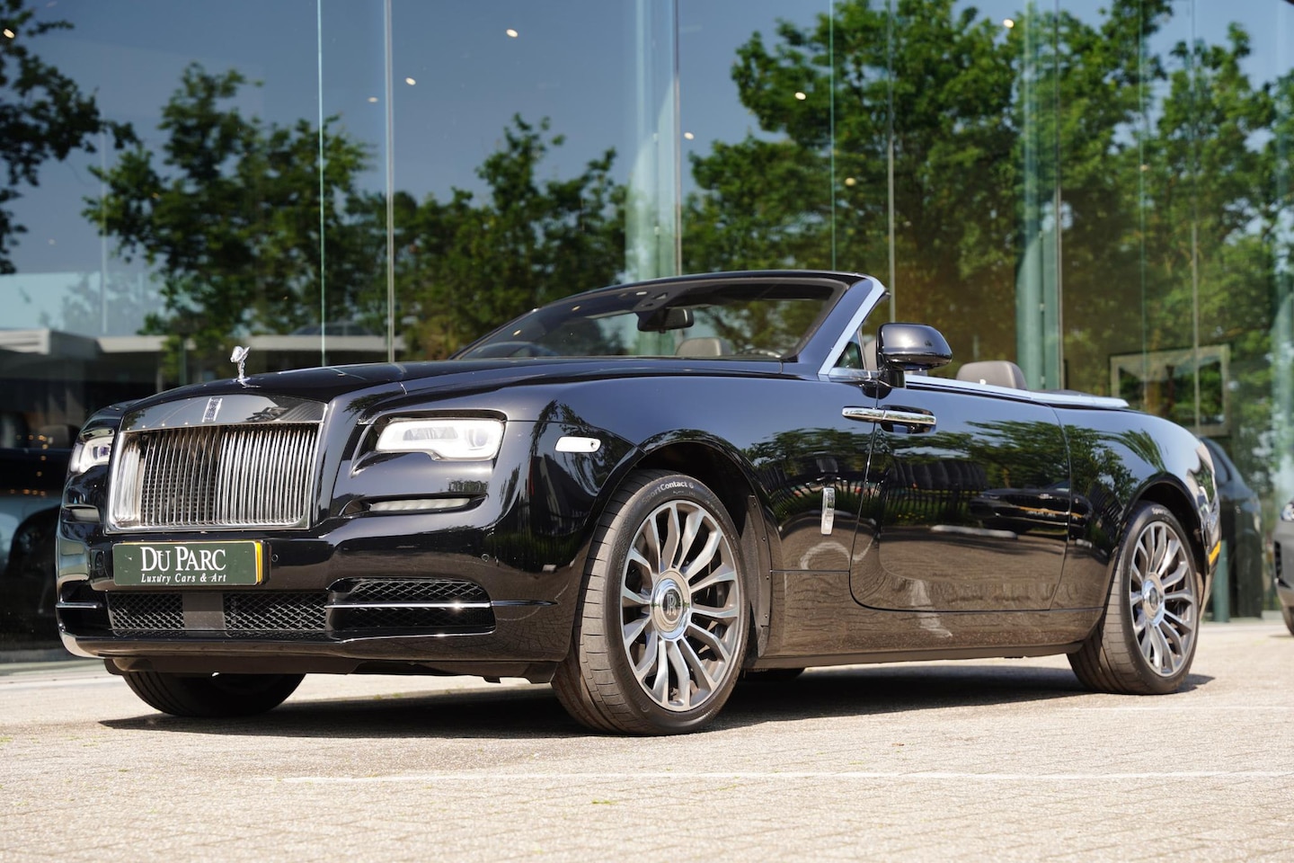 Rolls-Royce Dawn - 6.6 V12 New Service Rolls Royce Cologne - AutoWereld.nl