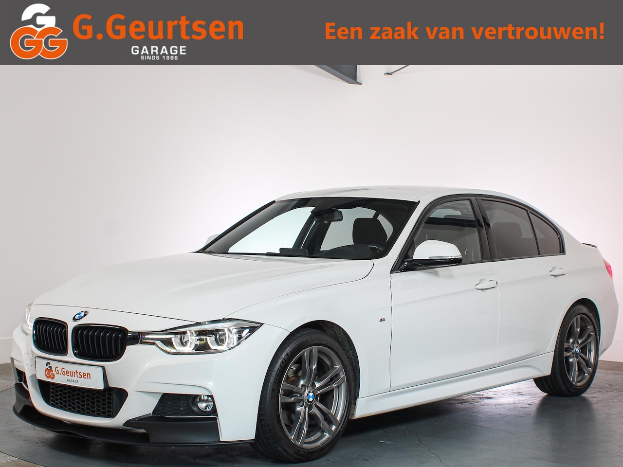 BMW 3-serie - 320i High Executive M-Sport LED, Cruise Control, Stoelverwarming, Bluetooth, Navigatie - AutoWereld.nl