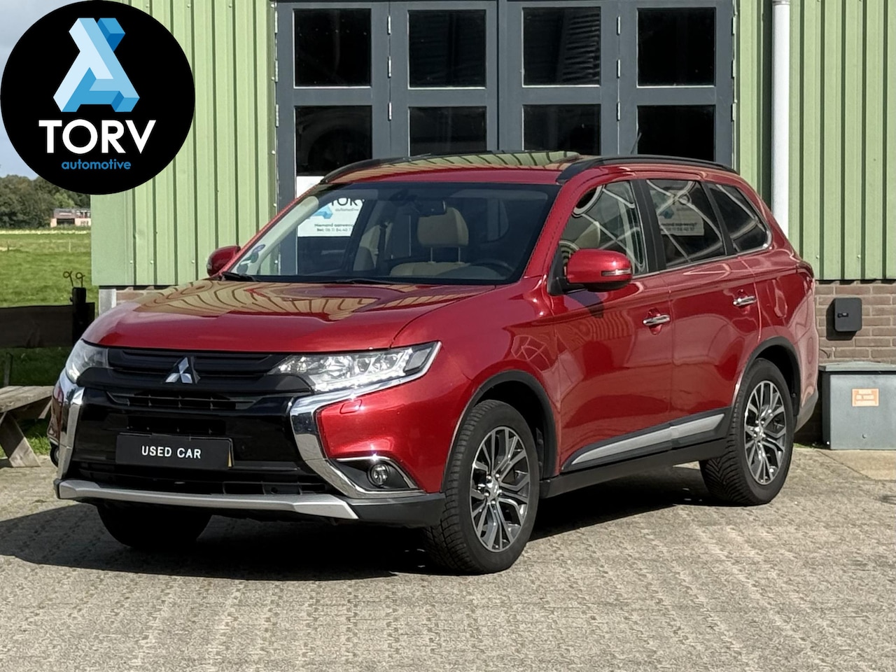 Mitsubishi Outlander - 3.0 Instyle+ 4WD | 7-zitter | Adaptieve Cruise | Trekhaak | 1e eigenaar | - AutoWereld.nl