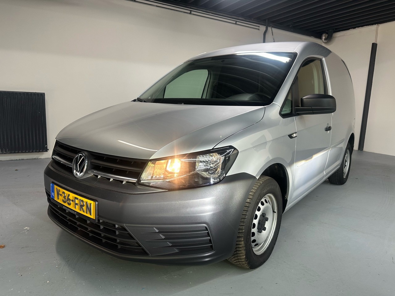 Volkswagen Caddy - 2.0 TDI L1H1 BMT Trendline 2.0 TDI L1H1 BMT Trendline - AutoWereld.nl