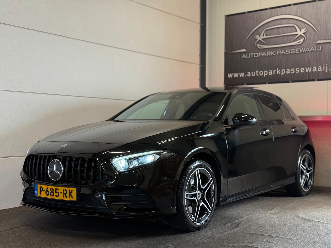 Mercedes-Benz A-klasse - 250e AMG Pano, Cruise Control, Sfeerverlichting, NAP, Multibeam, Panamericana, Keyless, Ac - AutoWereld.nl